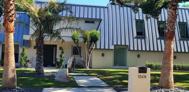 Foto del edificio - 12418 Honeywood Trail