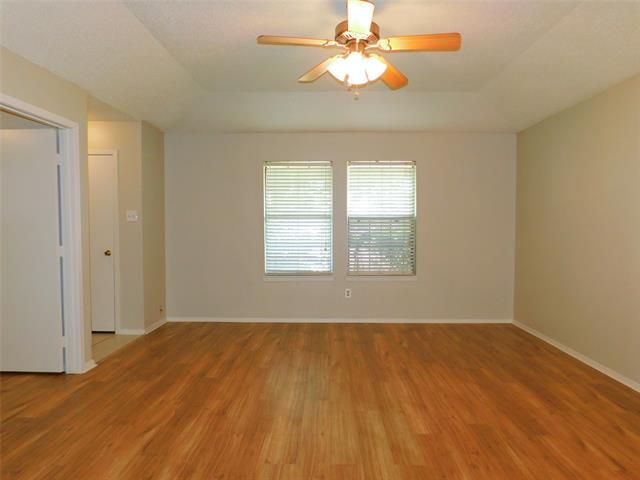 Foto del edificio - 9718 Windy Ridge Rd