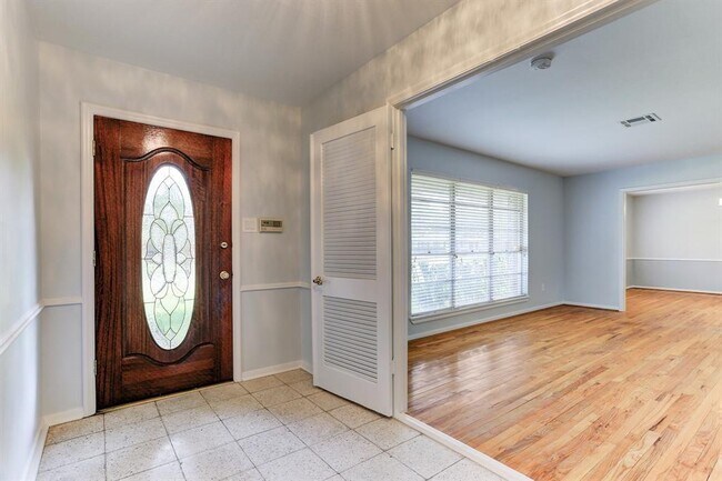 Foto del edificio - 5734 Spellman Rd