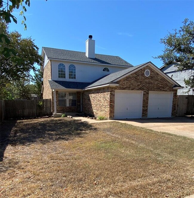 Foto del edificio - 830 Lone Star Dr