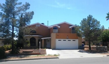 Building Photo - 7401 Lakehurst Rd
