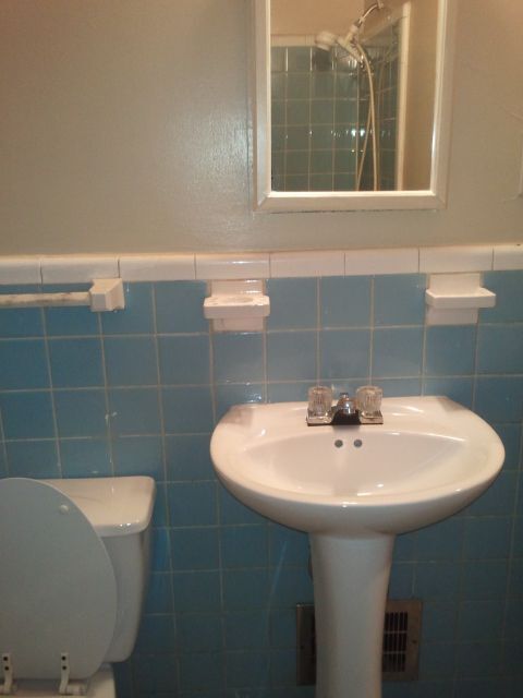 Building Photo - 3 br, 1 bath House - 9628 MINOCK