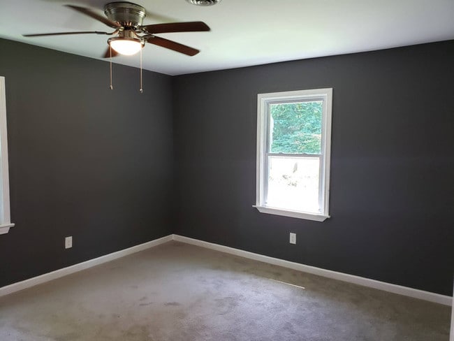 Building Photo - 50% off first month's rent!!!