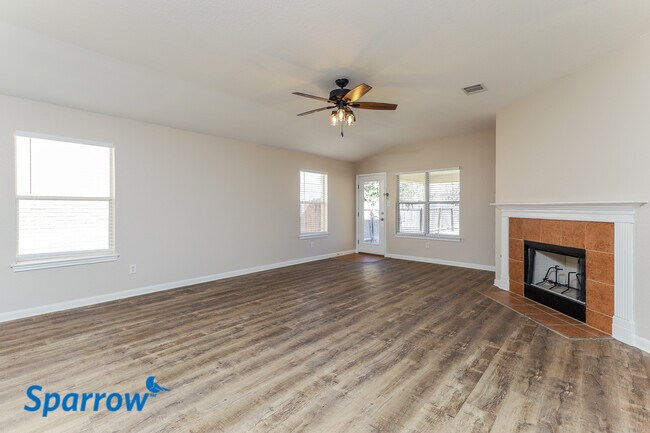 Foto del edificio - 8414 Western Way
