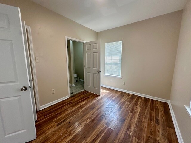 Foto del edificio - 290 W Garfield St