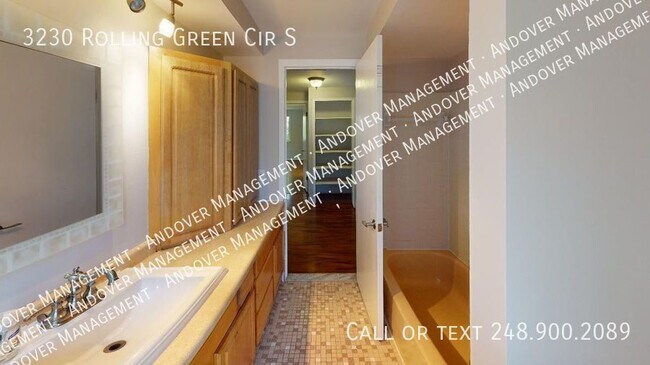 Foto del edificio - Rochester Hills House