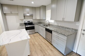 Building Photo - 6818 Cherrydale Dr