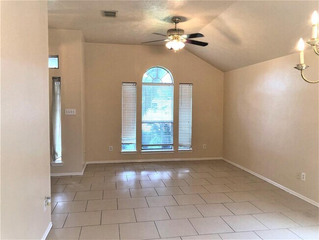 Foto del edificio - 5922 Whitwell Dr