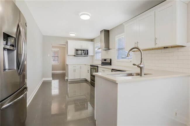 Foto del edificio - 2025 Connie Ln