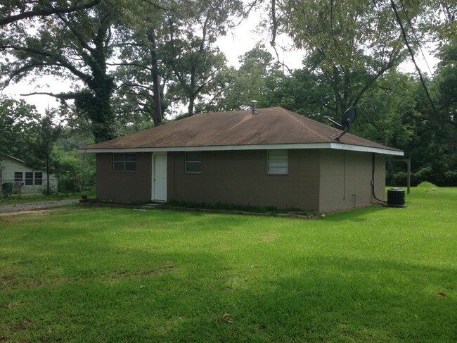 view of the from of the house - 98 Cedar Ln