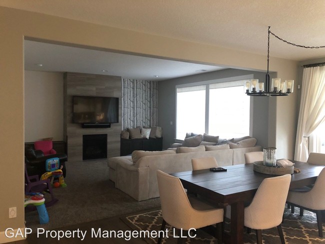 Foto del edificio - 28565 SW Canyon Creek Rd