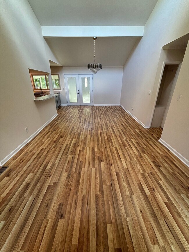 Foto del edificio - 7312 Barcliff Dr
