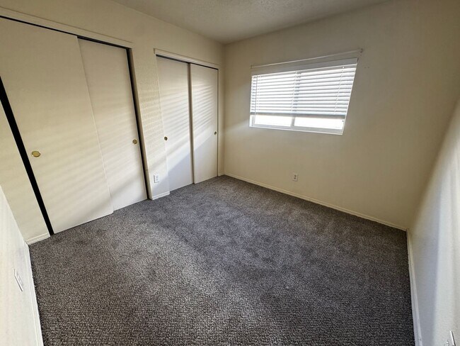 Foto del edificio - Great 3BR Home Near Cottonwood Mall!!