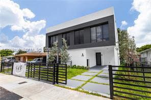 Photo - 921 NW 55th St House
