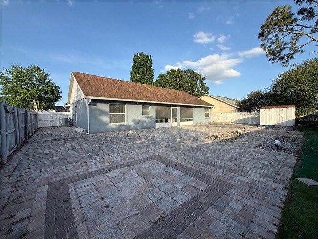 Building Photo - 2670 Oak Run Blvd