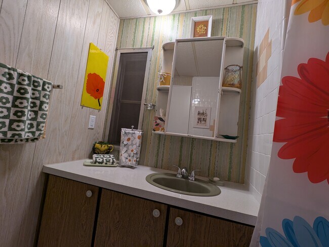 Foto del edificio - 1334 Boucher St