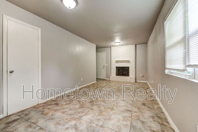 Foto del edificio - 312 NW 118th St