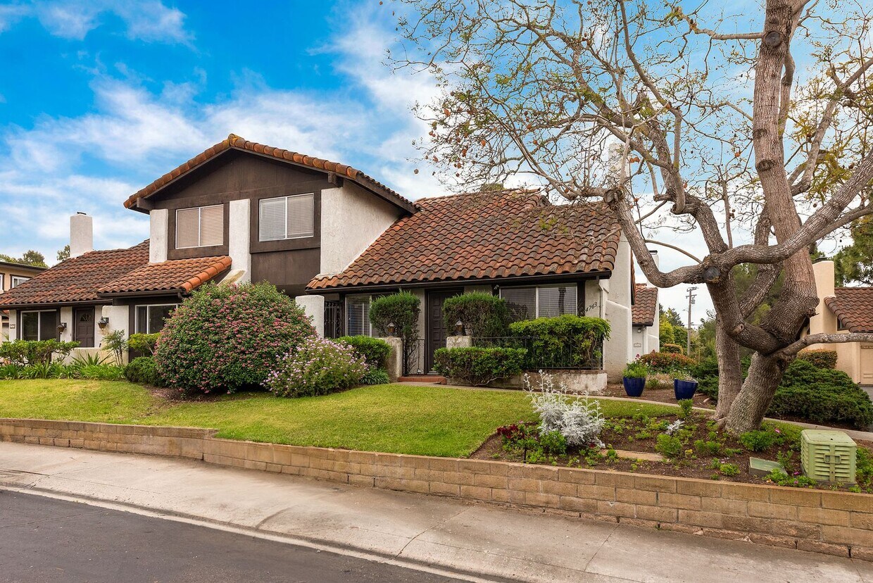 Primary Photo - Condo for rent in Santa Barbara Near UCSB