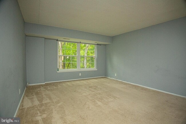 Building Photo - 7630 Provincial Dr