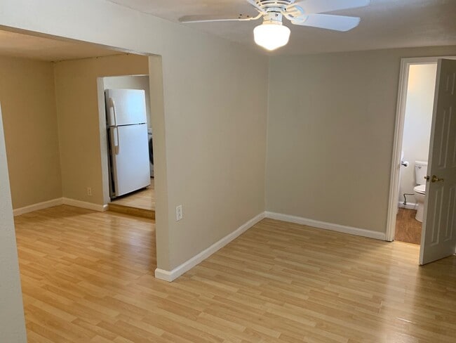 Foto del edificio - Tucked Away Antioch Home!