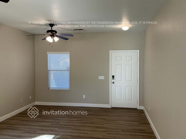 Building Photo - 8913 E Portobello Ave