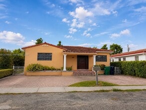 Building Photo - 6488 SW 25th St