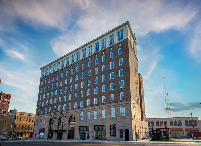 Building Photo - Lofts at the Grim