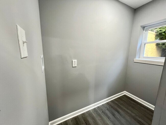 Foto del edificio - Anika Homes 3 Bedroom