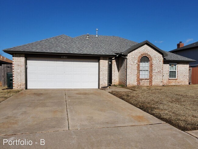 Building Photo - 3 br, 2 bath House - 1161 McConnell Drive