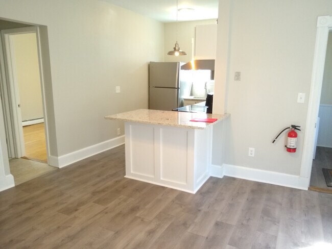 Foto del edificio - 23-25 Peach Ave.