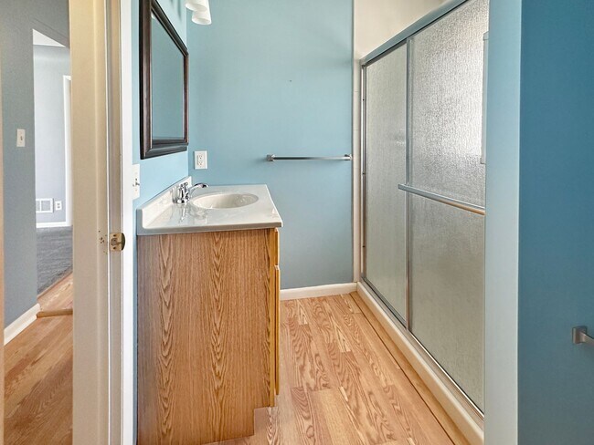 Building Photo - Newly Remodeled 3 bed/1.5 bath in Walker- ...