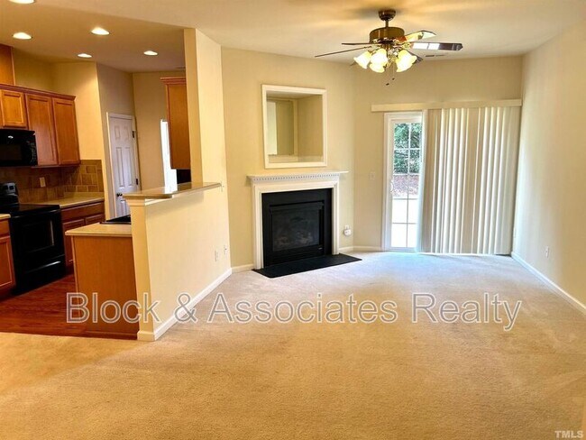 Photo - 249 Linden Park Ln House