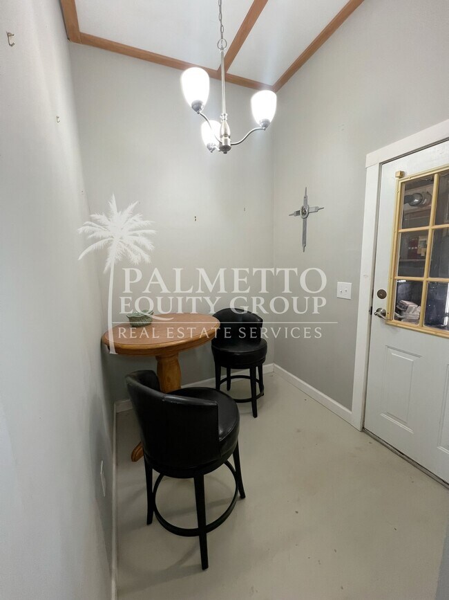 Foto del edificio - 5258 Ferguson Rd