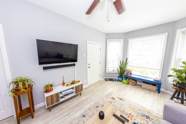 Foto del edificio - 3436 W Schubert Ave