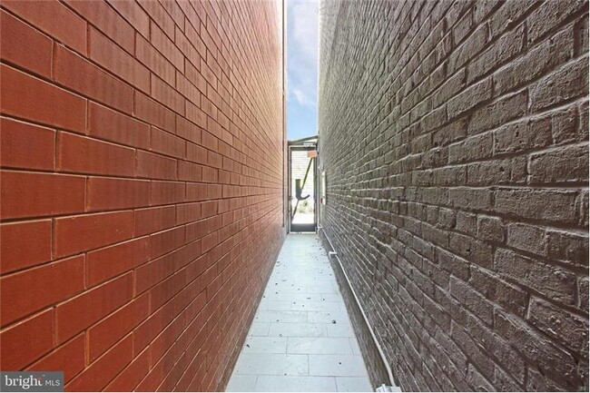 Building Photo - 448 K St NW