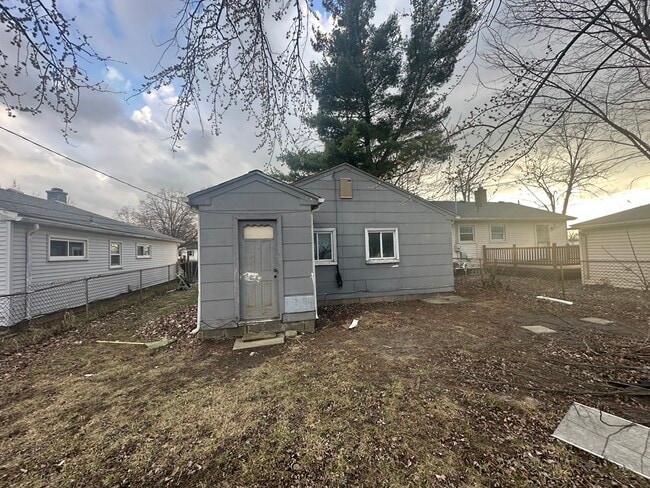 Rear - 32360 Carlisle Pky House