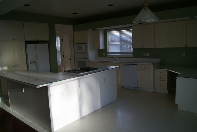 Building Photo - 4260 Lark Sparrow St