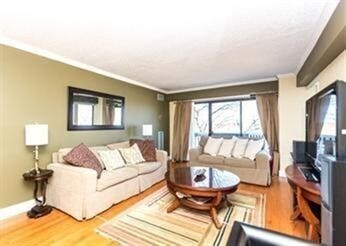 Foto principal - 15 N Beacon St