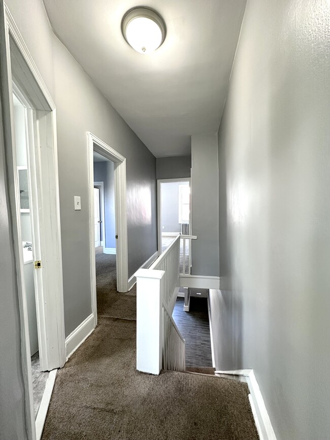 Building Photo - 1832 Dudley St