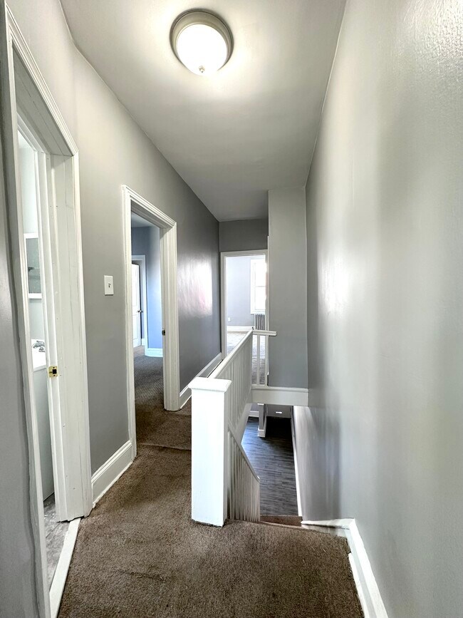 Foto del edificio - 1832 Dudley St