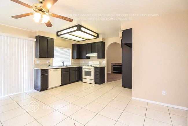 Foto del edificio - 11671 Oak Knoll Ct