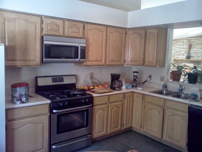 Building Photo - 3496 S Moore Cir