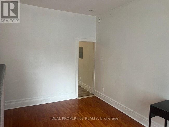 Building Photo - 277 Bronson Ave