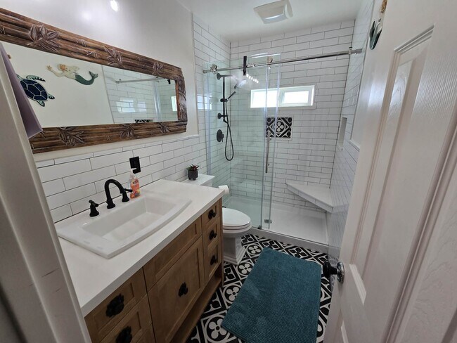 Foto del edificio - 2645 Garnet Ave
