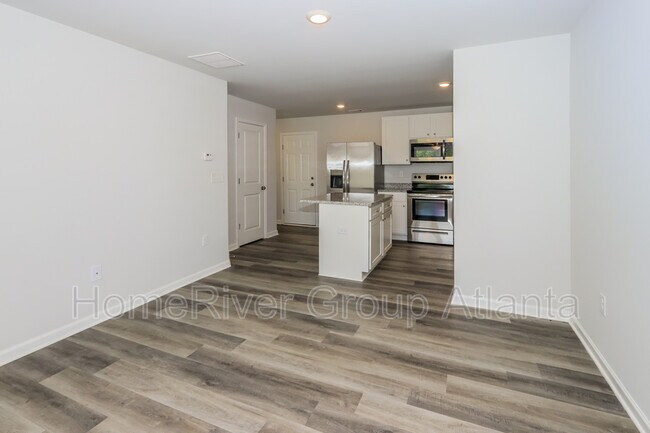 Foto del edificio - 120 Longleaf Dr