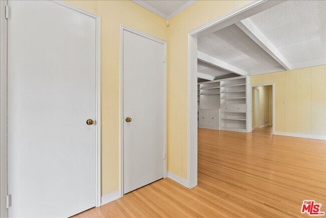 Building Photo - 11930 Briarvale Ln