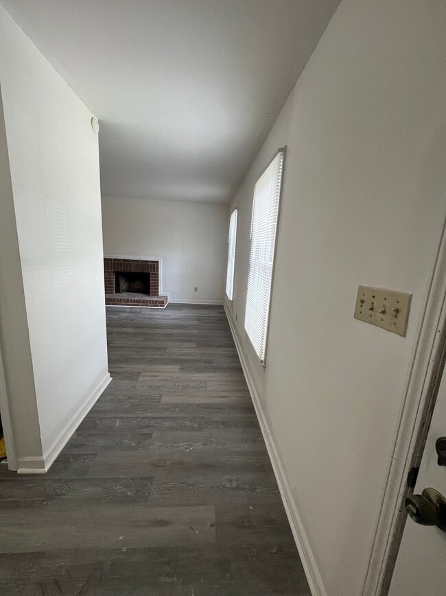 Photo - 424 Tarragon Wy SW Apartment