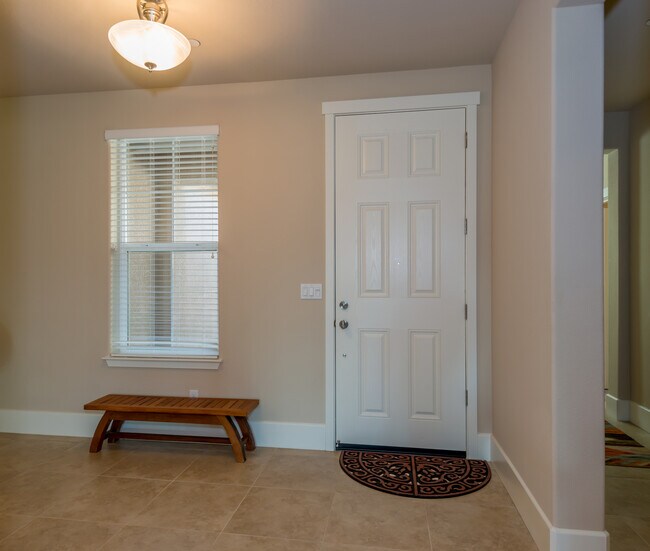 Foto del edificio - Gated Harlan Ranch Home for Lease