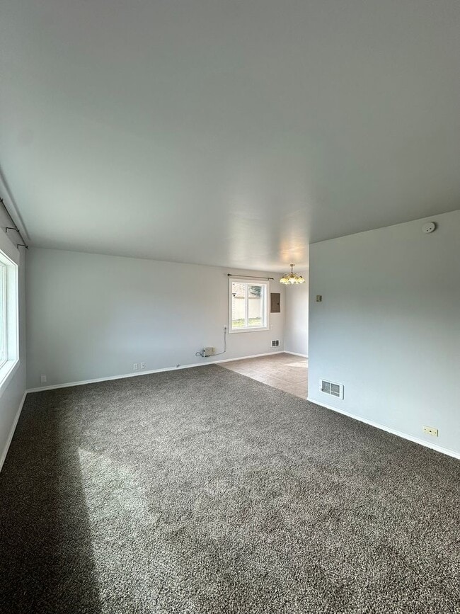 Foto del edificio - Fully Renovated 3 Bedroom Home
