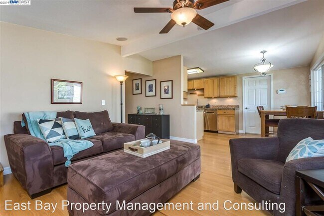 Foto del edificio - 3 br, 2 bath House - 4424 Gina Street